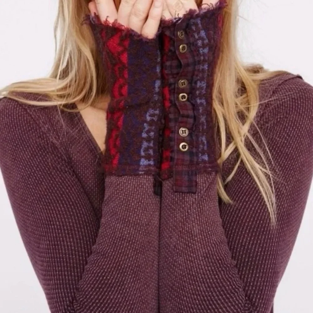 Free People Burgundy V-Neck Ribbed Long Sleeve Top with Red Lace Cuffs